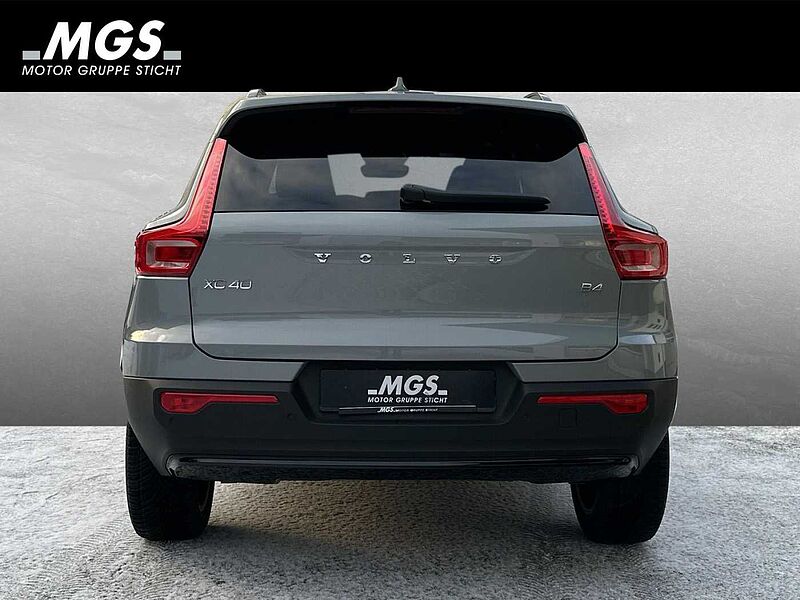 Volvo XC40 Plus Dark 2WD 2.0 DAB #Licht-Paket #NAVI