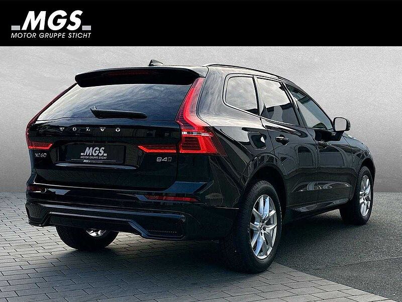 Volvo XC60 Plus Dark AWD #Harman-Kardon #Licht-Paket