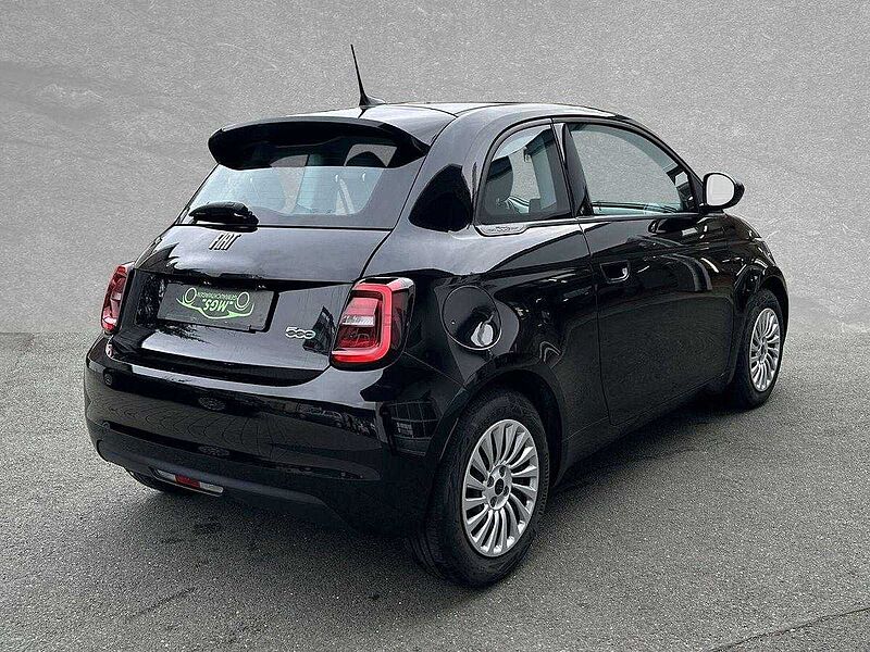 Fiat 500e 500 Action